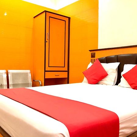 Hotel Volga 2 Bombay Eksteriør billede