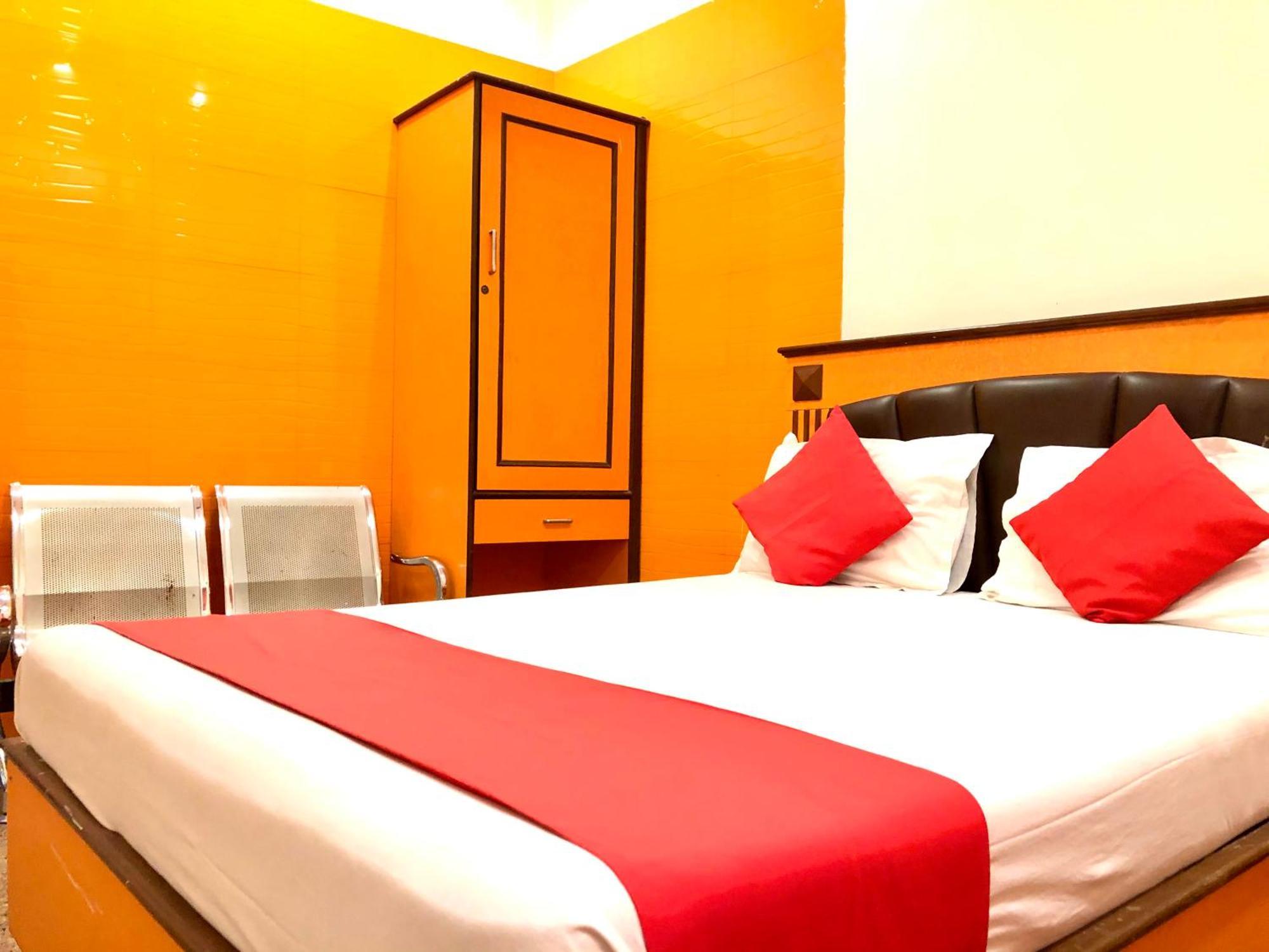Hotel Volga 2 Bombay Eksteriør billede